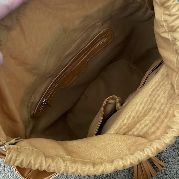 NWT! Kendall & Kylie Straw Tote - Picture 6 of 10